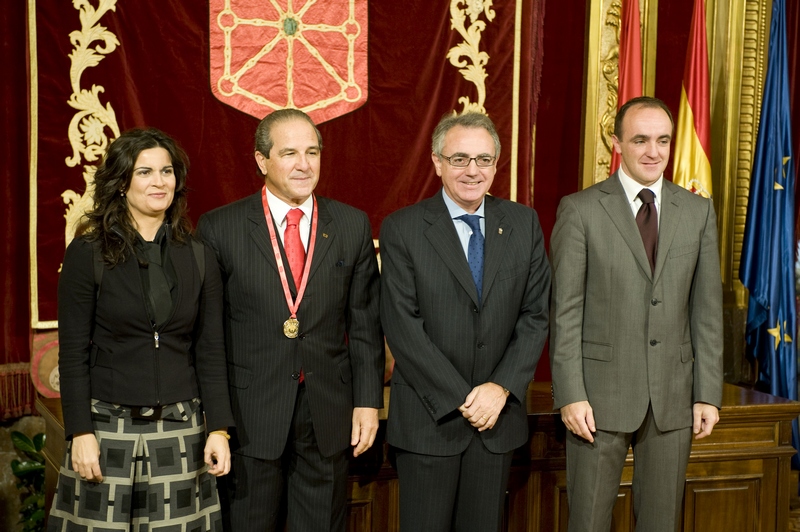 La Federación Navarra de Judo y D.A., recibe la Mención de Honor del Gobierno de Navarra